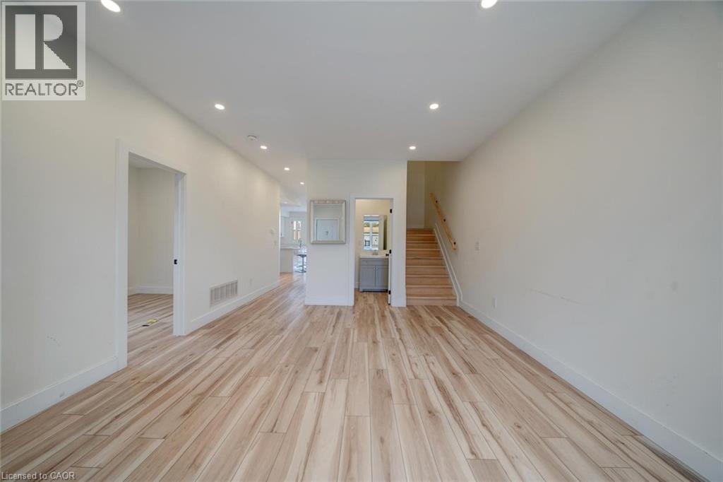 781 Oliva Street, Pickering, Ontario  L1W 2V9 - Photo 4 - 40828764