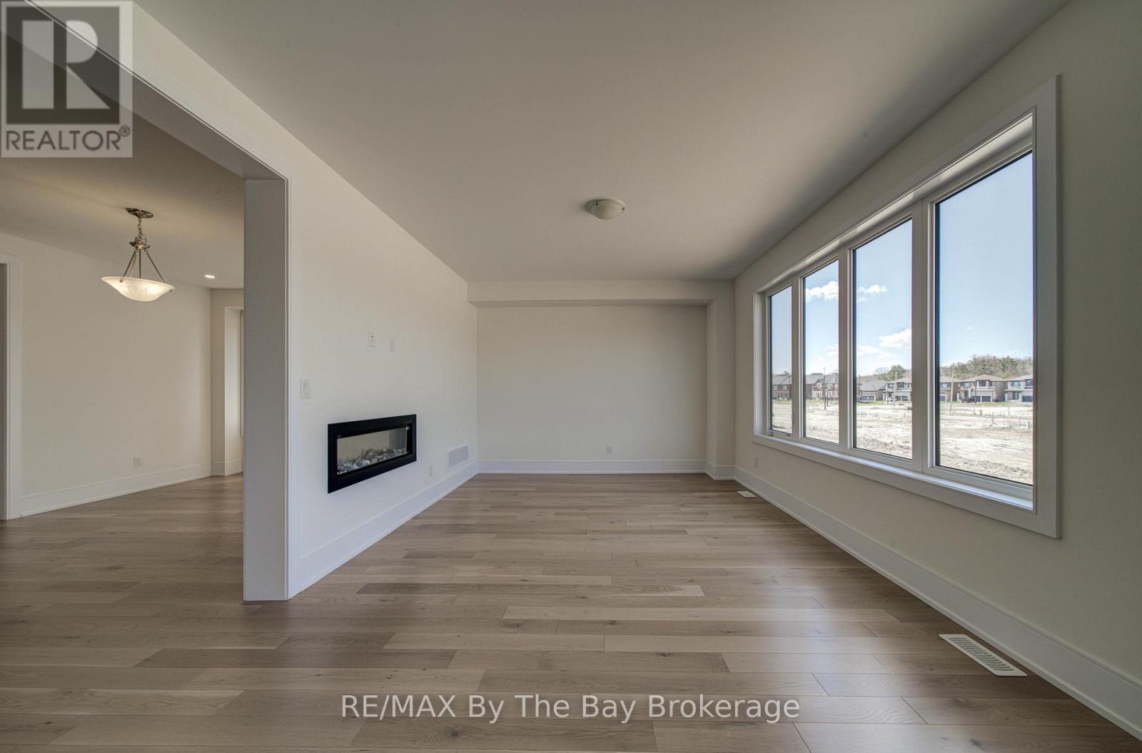 63 Rosanne Circle, Wasaga Beach, Ontario  L9Z 0M8 - Photo 15 - S13106276