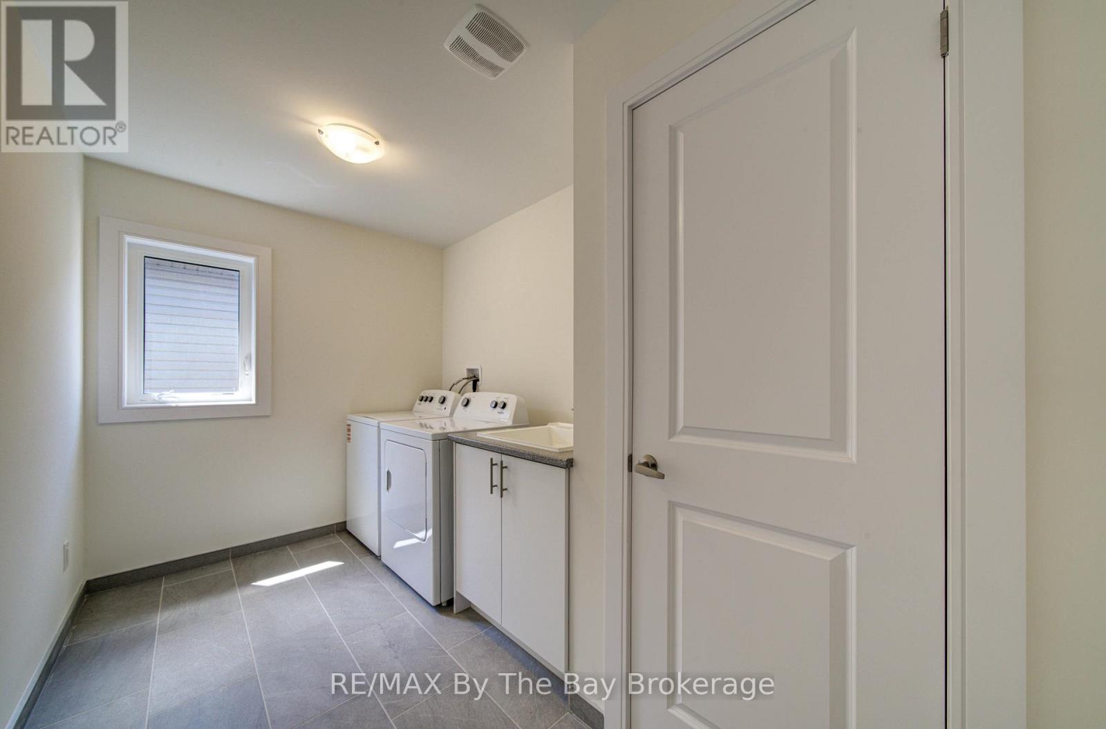 63 Rosanne Circle, Wasaga Beach, Ontario  L9Z 0M8 - Photo 29 - S13106276