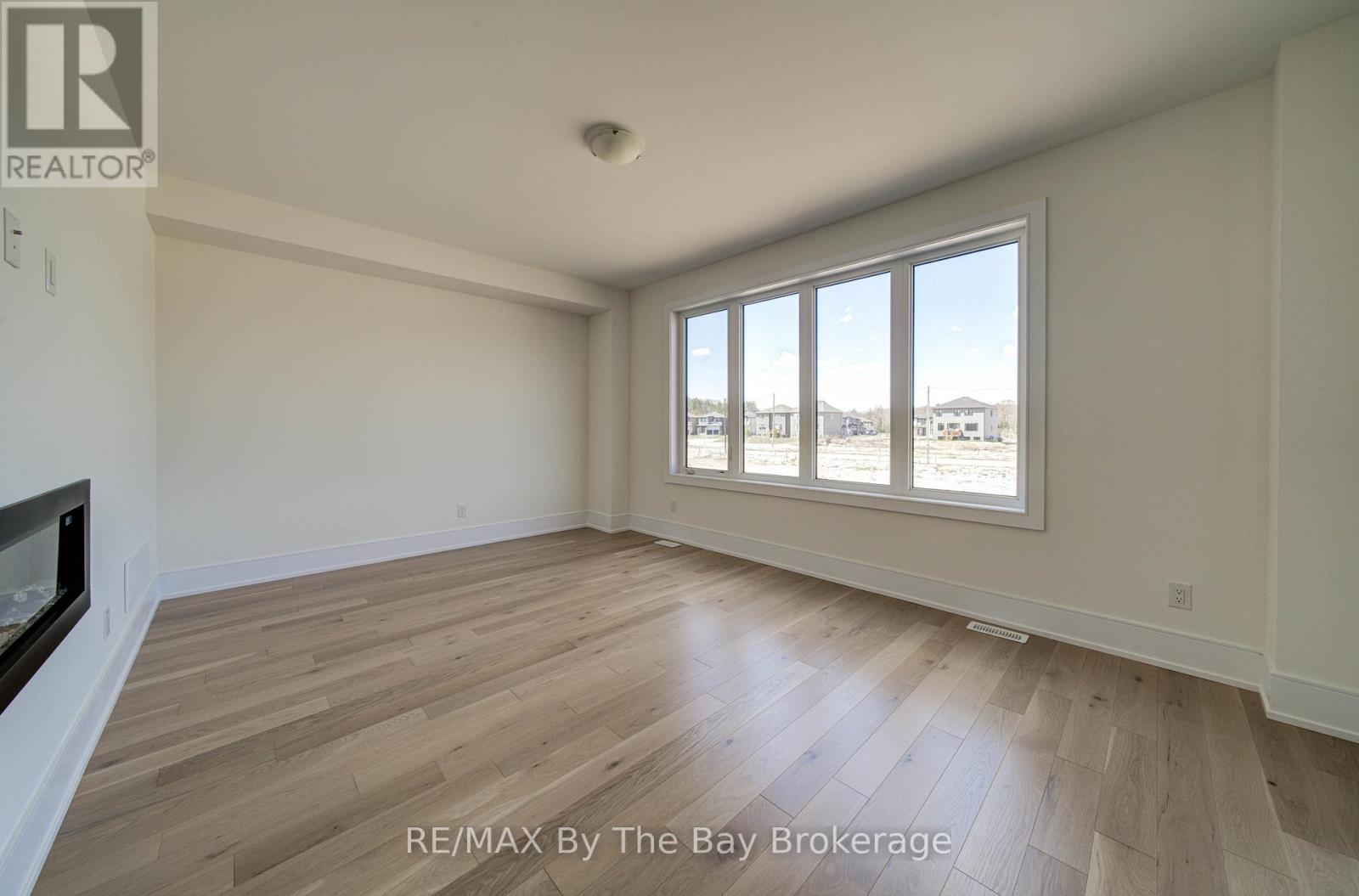 63 Rosanne Circle, Wasaga Beach, Ontario  L9Z 0M8 - Photo 7 - S13106276