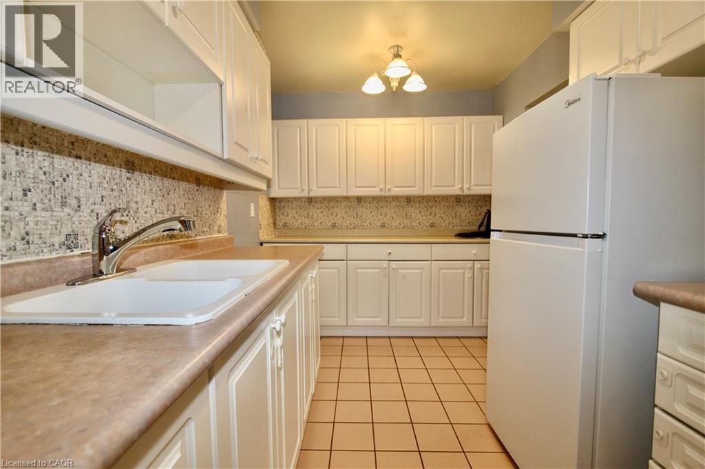 1964 Main Street W Unit# 802, Hamilton, Ontario  L8S 1J5 - Photo 3 - 40818509