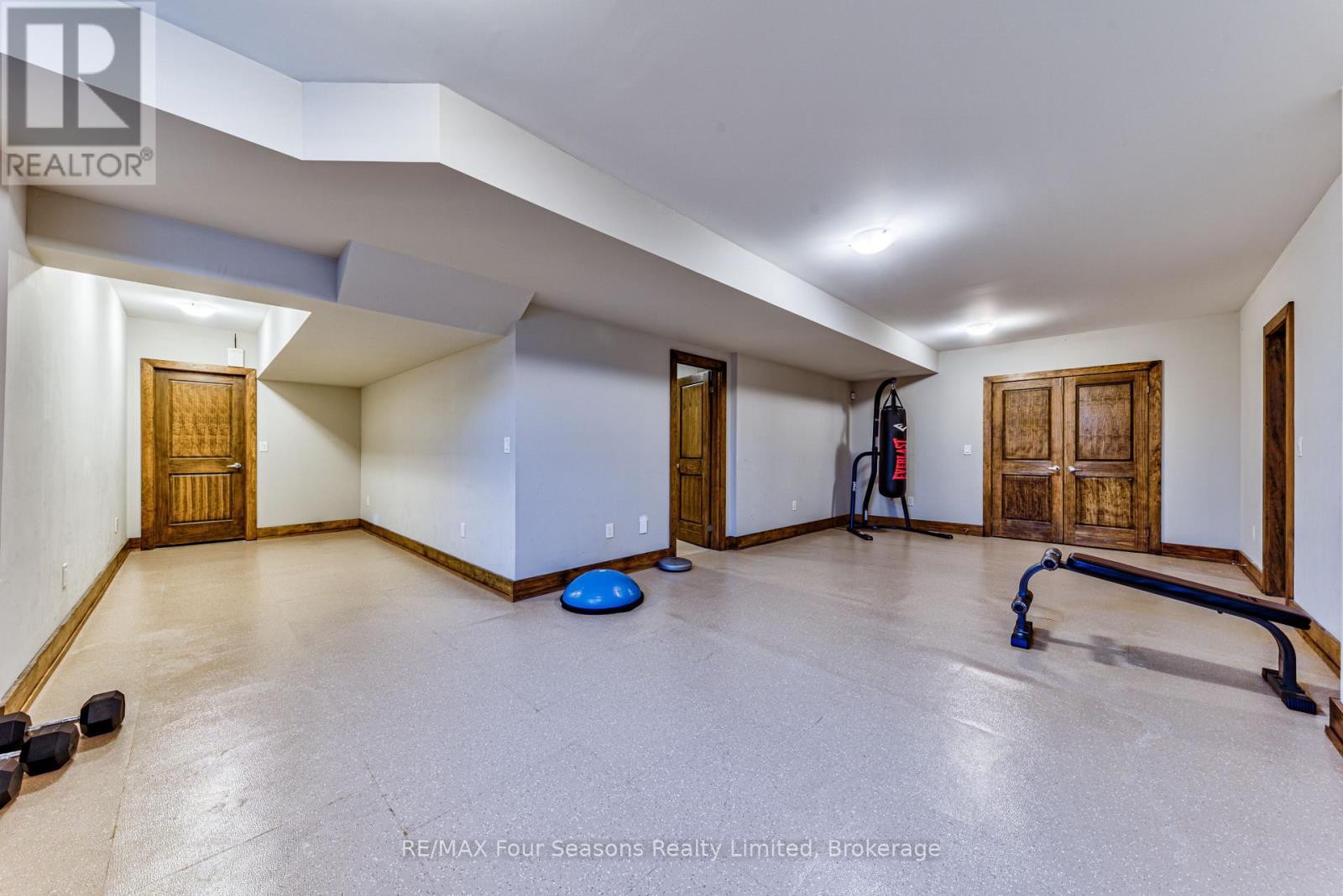 9 Windrose Valley Boulevard, Clearview, Ontario  L9Y 0K2 - Photo 40 - S13102874