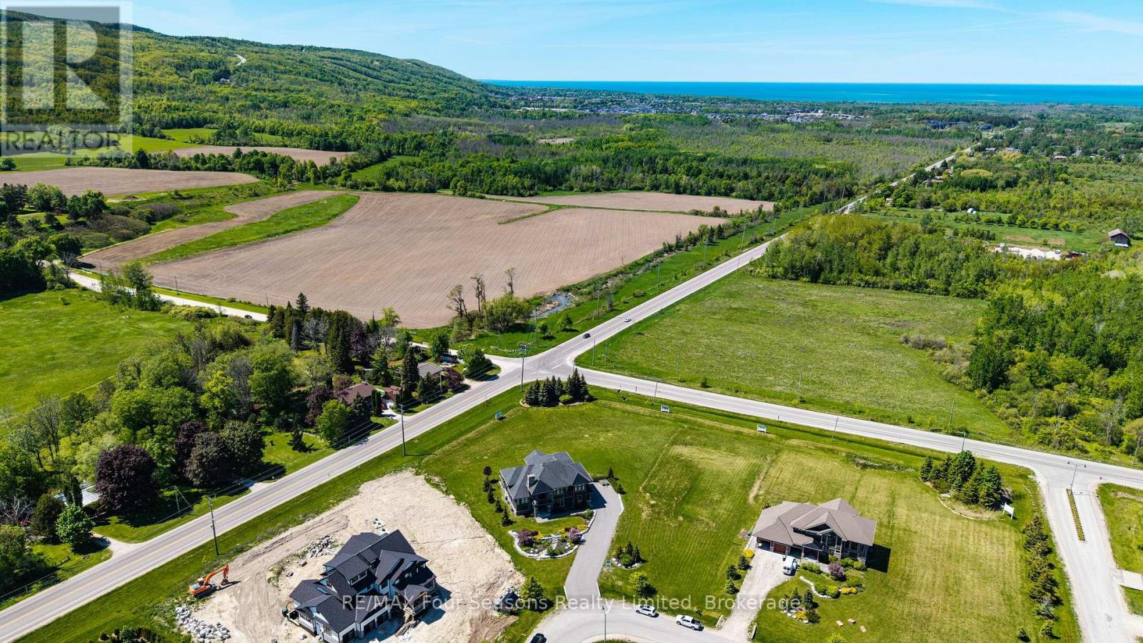 9 Windrose Valley Boulevard, Clearview, Ontario  L9Y 0K2 - Photo 48 - S13102874
