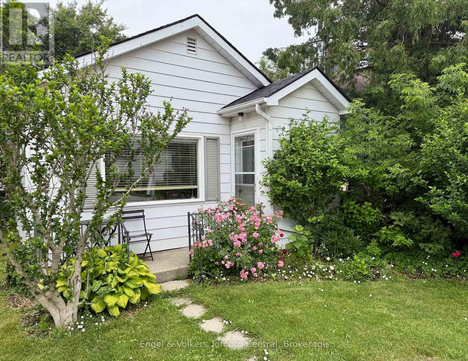 48 Berry Street, Meaford, Ontario  N4L 1G2 - Photo 2 - X13107040