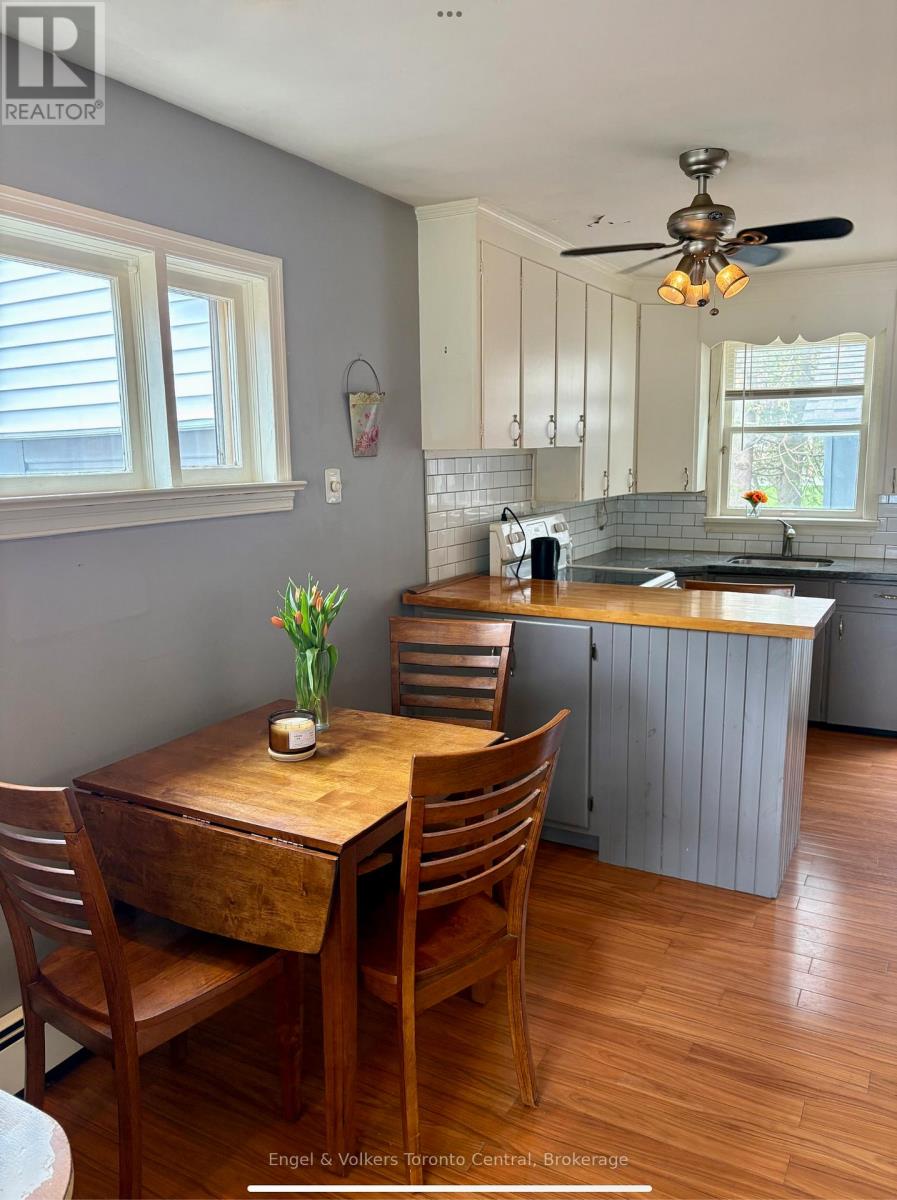 48 Berry Street, Meaford, Ontario  N4L 1G2 - Photo 3 - X13107040