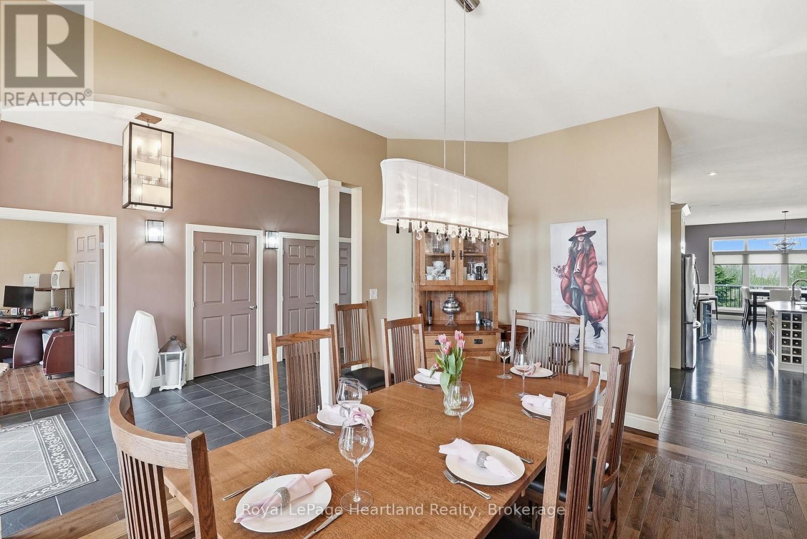 225 John Street S, Minto, Ontario  N0G 1Z0 - Photo 11 - X13108050