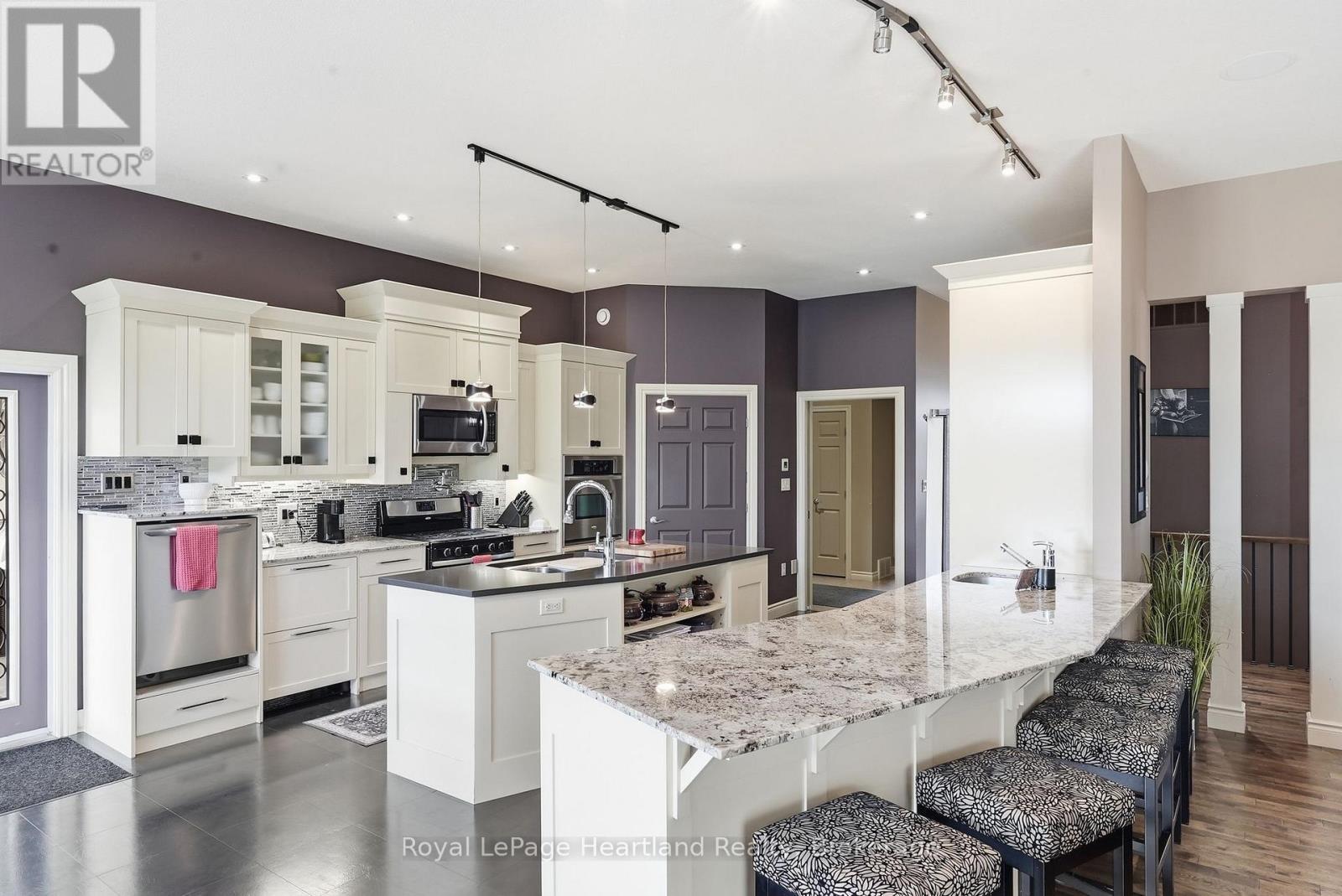 225 John Street S, Minto, Ontario  N0G 1Z0 - Photo 19 - X13108050