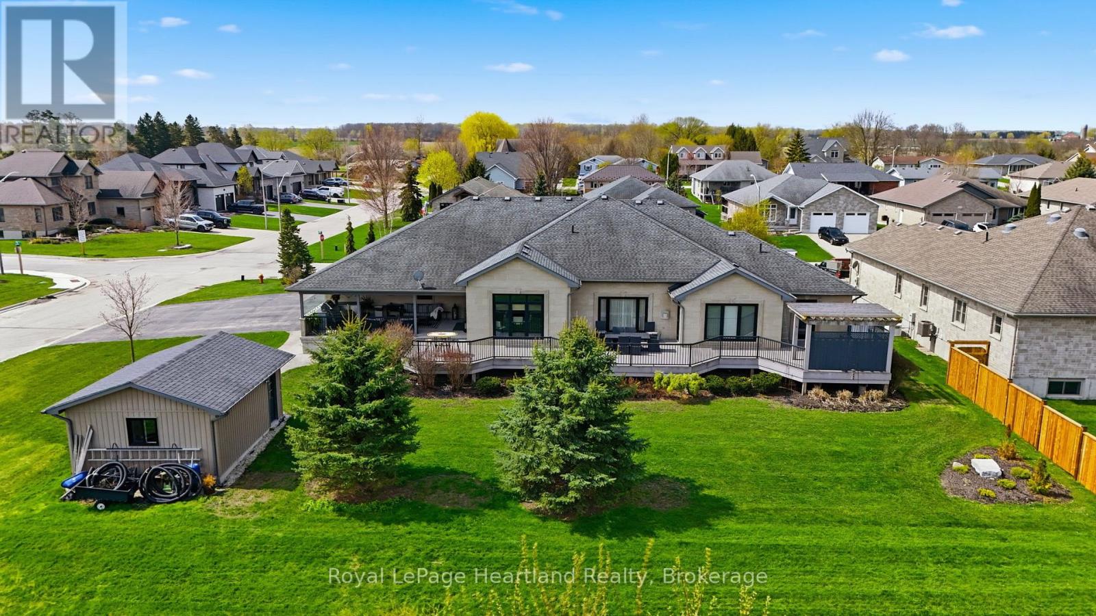 225 John Street S, Minto, Ontario  N0G 1Z0 - Photo 2 - X13108050