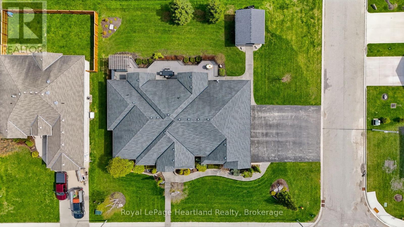 225 John Street S, Minto, Ontario  N0G 1Z0 - Photo 3 - X13108050