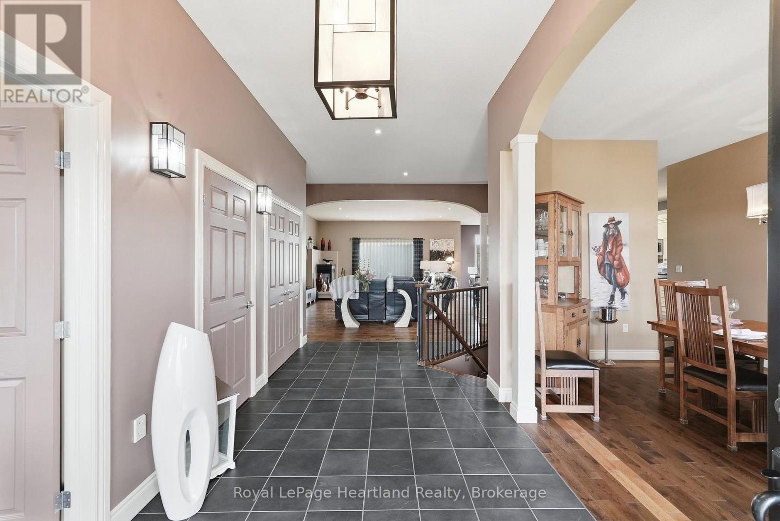 225 John Street S, Minto, Ontario  N0G 1Z0 - Photo 9 - X13108050