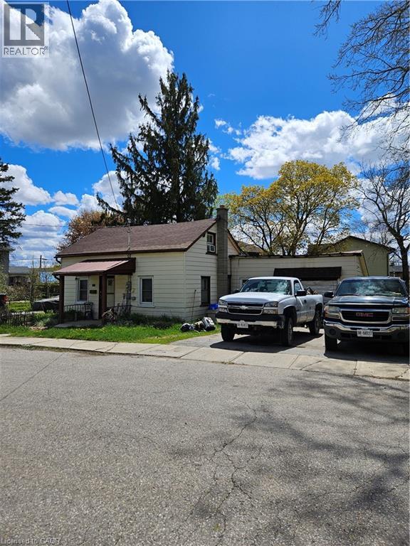 20 Foell Street, Baden, Ontario  N3A 2V3 - Photo 3 - 40827725