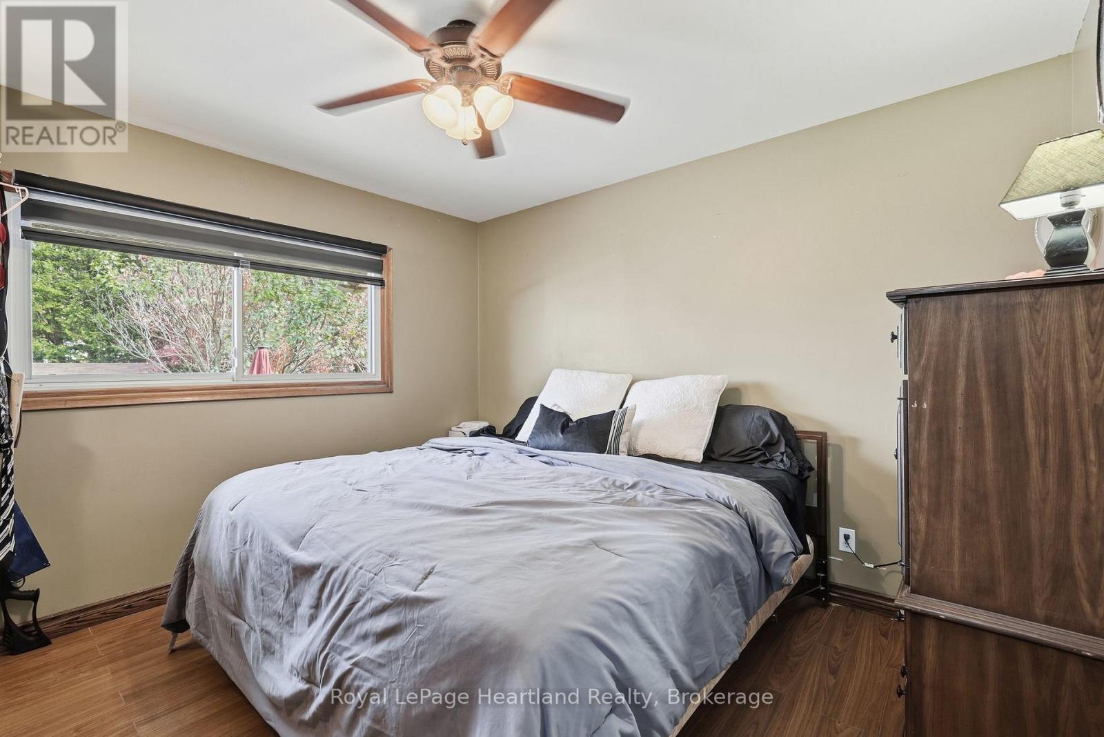 292 Wellington Street, North Huron, Ontario  N0M 1H0 - Photo 15 - X13109212