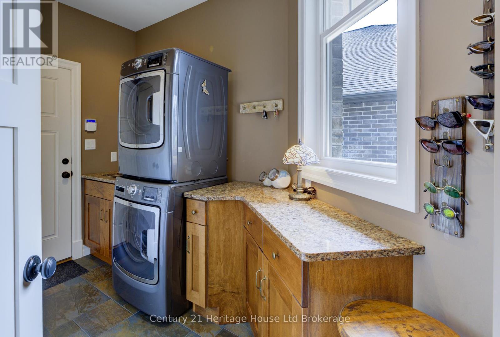 563 Lakeview Drive, Woodstock, Ontario  N4T 0C7 - Photo 29 - X13109272