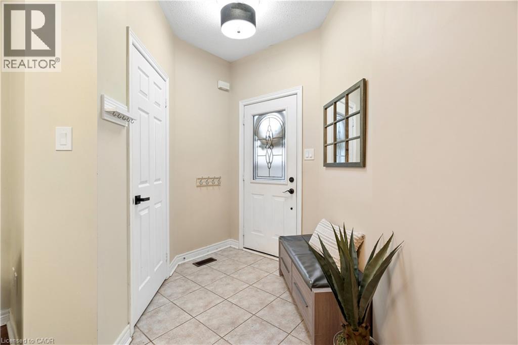 27 Spruce Boulevard, Acton, Ontario  L7J 2Y3 - Photo 4 - 40828693