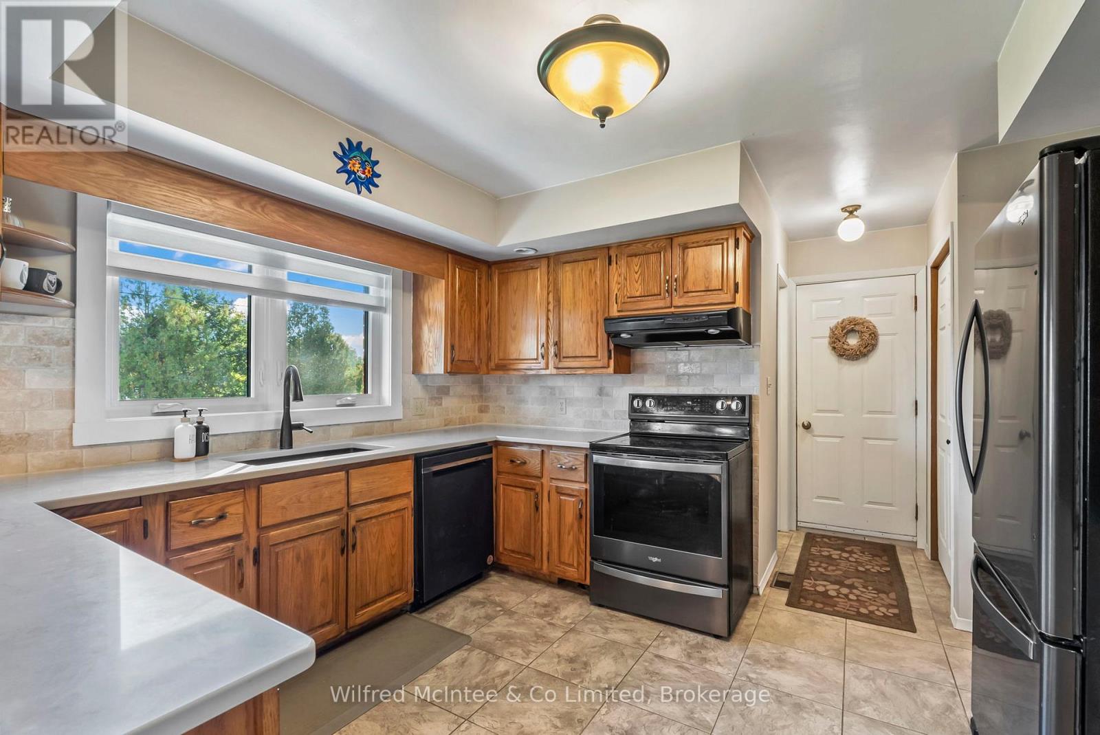 210 James Street, Arran-Elderslie, Ontario  N0G 2N0 - Photo 12 - X13109534