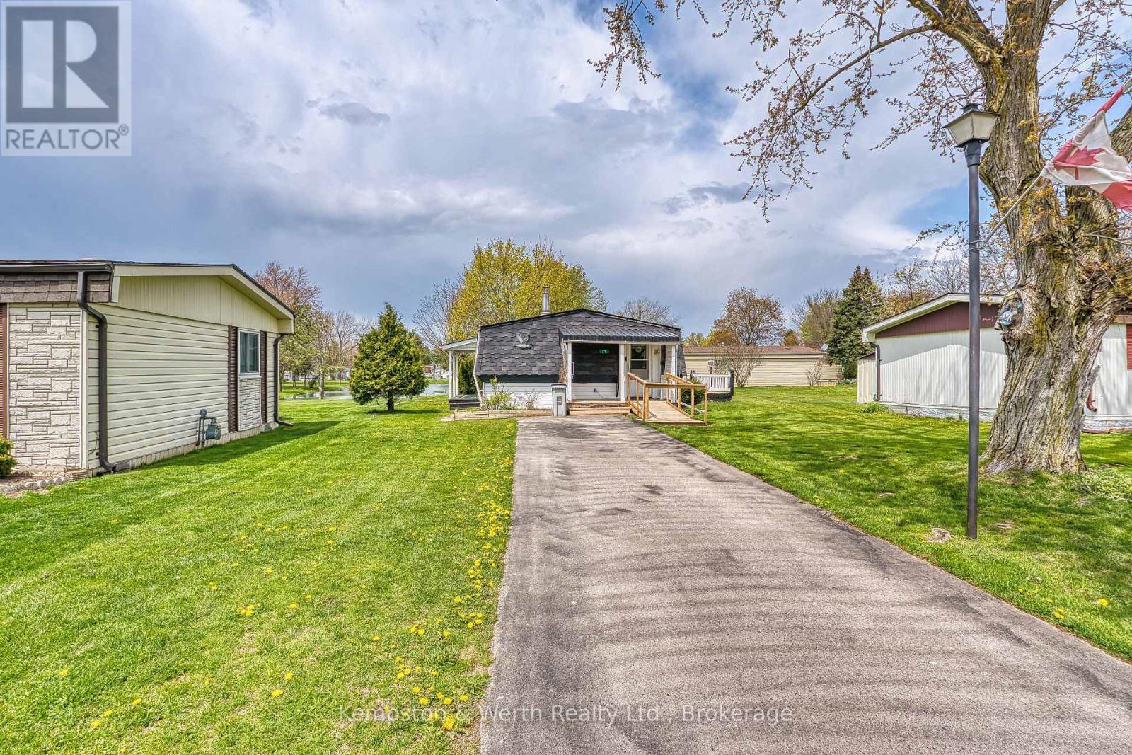 71 Fairview Crescent, North Perth, Ontario  N4W 3G8 - Photo 2 - X13109998