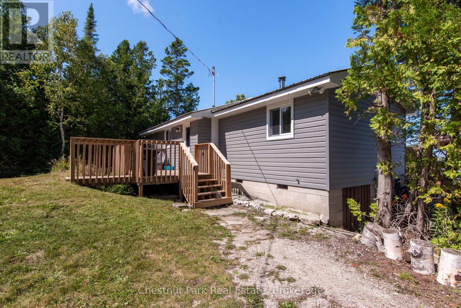37 Ronald Street, Northern Bruce Peninsula, Ontario  N0H 1X0 - Photo 5 - X13110068