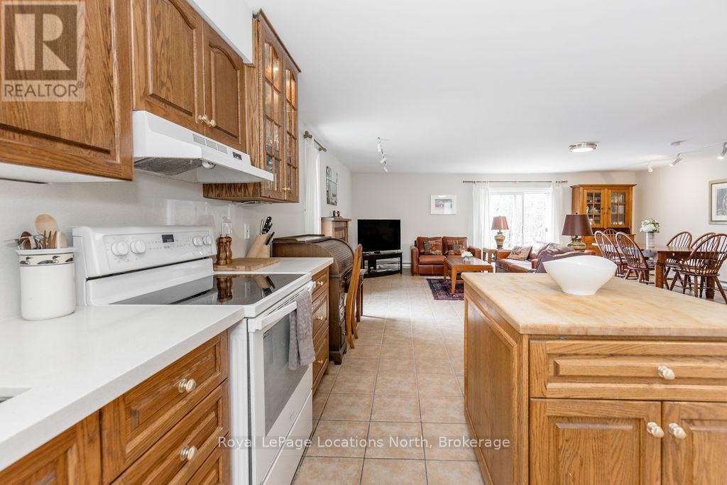 112 Escarpment Crescent, Collingwood, Ontario  L9Y 5B4 - Photo 6 - S13110192