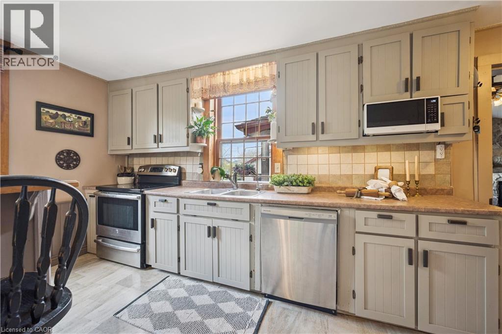 630 Robert Ferrie Drive, Kitchener, Ontario  N2P 2R4 - Photo 11 - 40824435