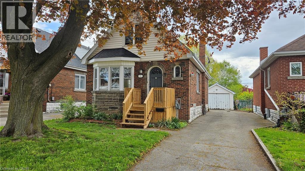 75 Barons Avenue S, Hamilton, Ontario  L8K 2Y4 - Photo 2 - 40828785