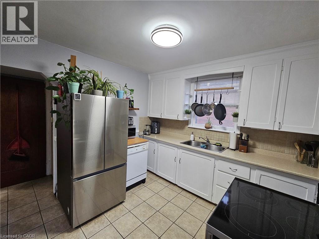 75 Barons Avenue S, Hamilton, Ontario  L8K 2Y4 - Photo 5 - 40828785