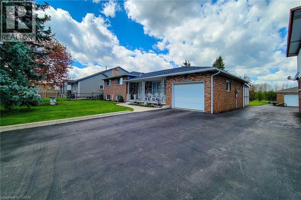 337 Mcneilly Road, Stoney Creek, Ontario  L8E 5H4 - Photo 3 - 40829042