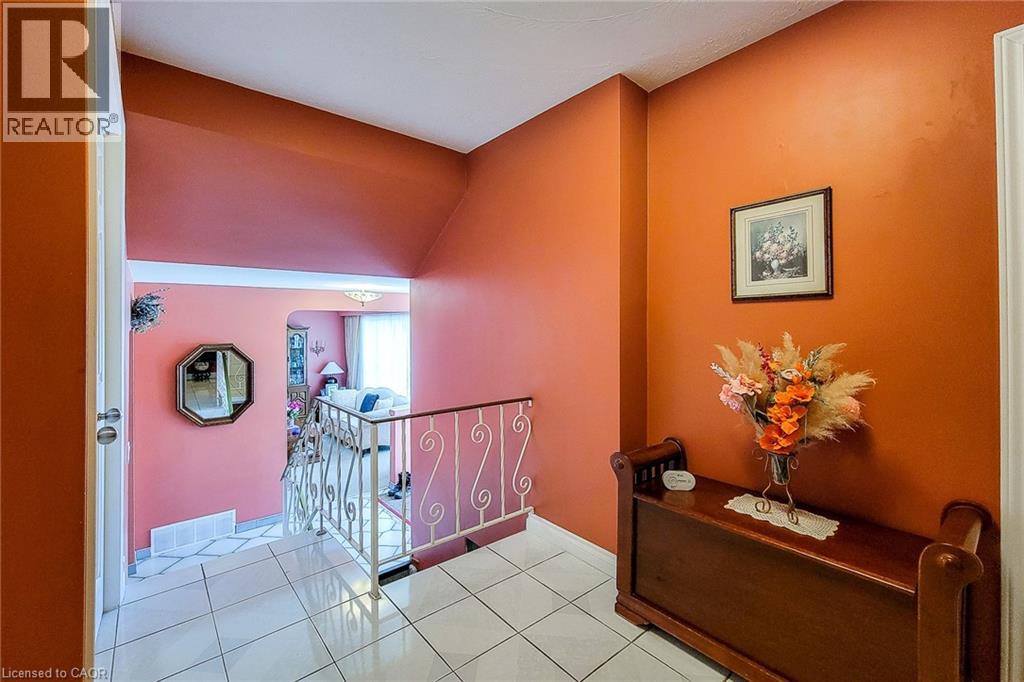 337 Mcneilly Road, Stoney Creek, Ontario  L8E 5H4 - Photo 40 - 40829042