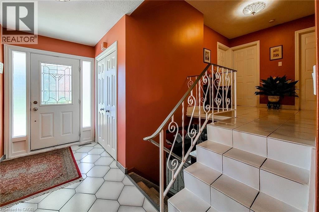 337 Mcneilly Road, Stoney Creek, Ontario  L8E 5H4 - Photo 41 - 40829042