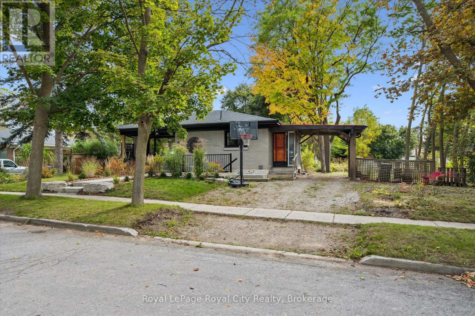20 Highview Place, Guelph, Ontario  N1H 1M7 - Photo 3 - X13111172