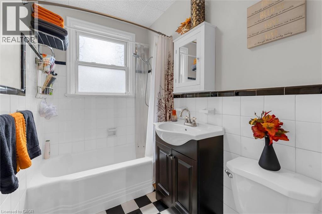 4 Robinson Street Unit# 14, Hamilton, Ontario  L8P 1Y5 - Photo 14 - 40827220