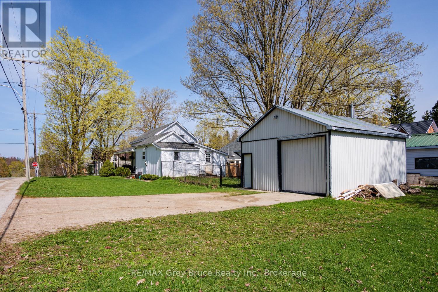 105 Main Street, Arran-Elderslie, Ontario  N0H 2N0 - Photo 43 - X13111316
