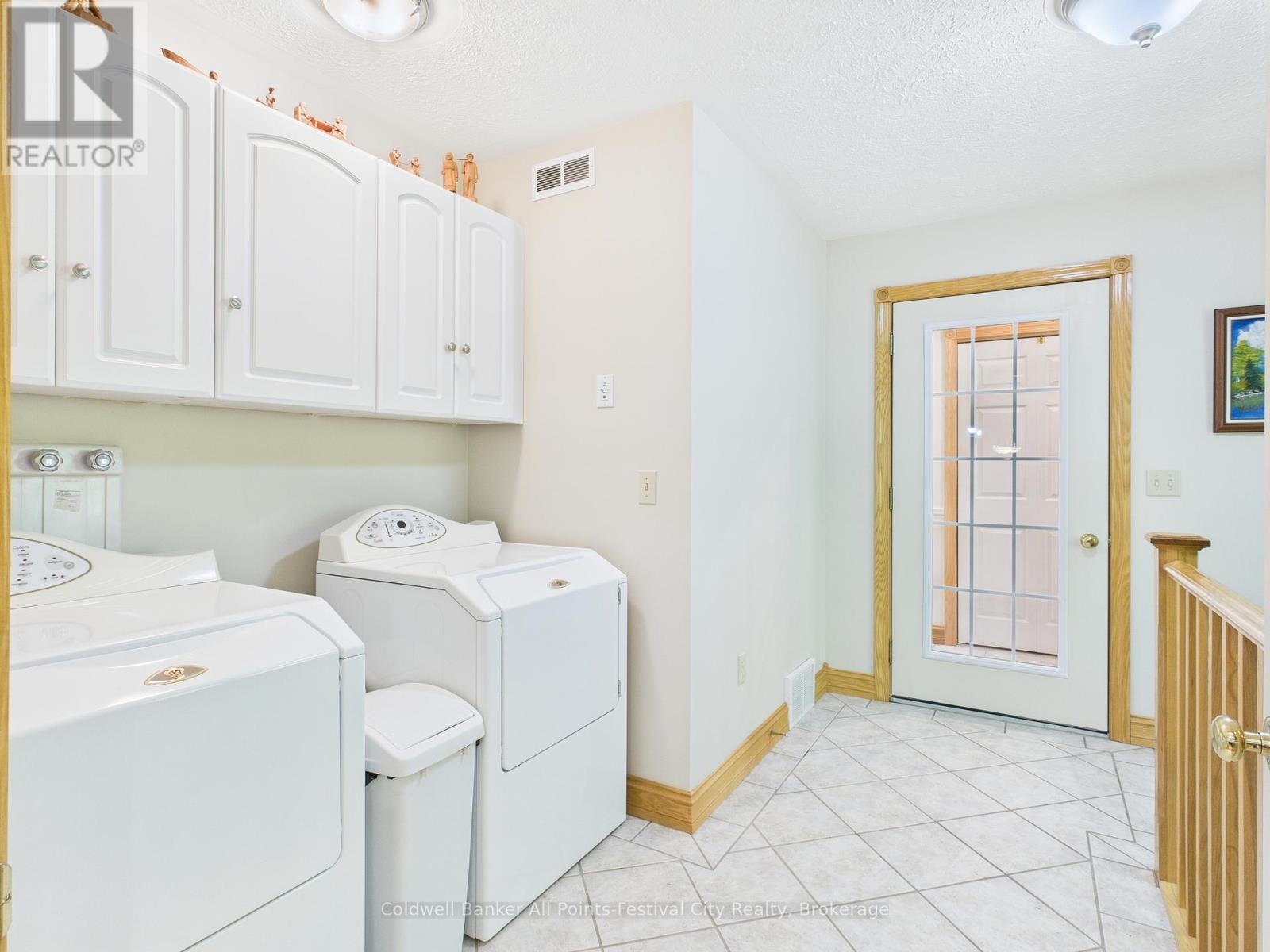 390 Paradise Lake Street, Huron-Kinloss, Ontario  N0G 2H0 - Photo 10 - X13112064