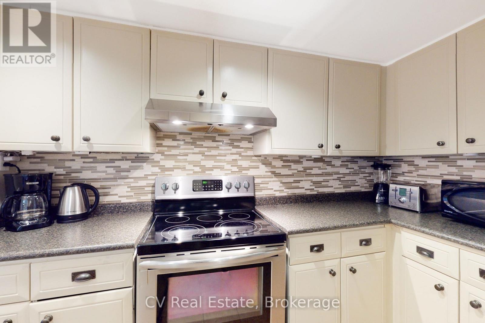 105 - 110 Fairway Court, Blue Mountains, Ontario  L9Y 0P8 - Photo 11 - X13112388