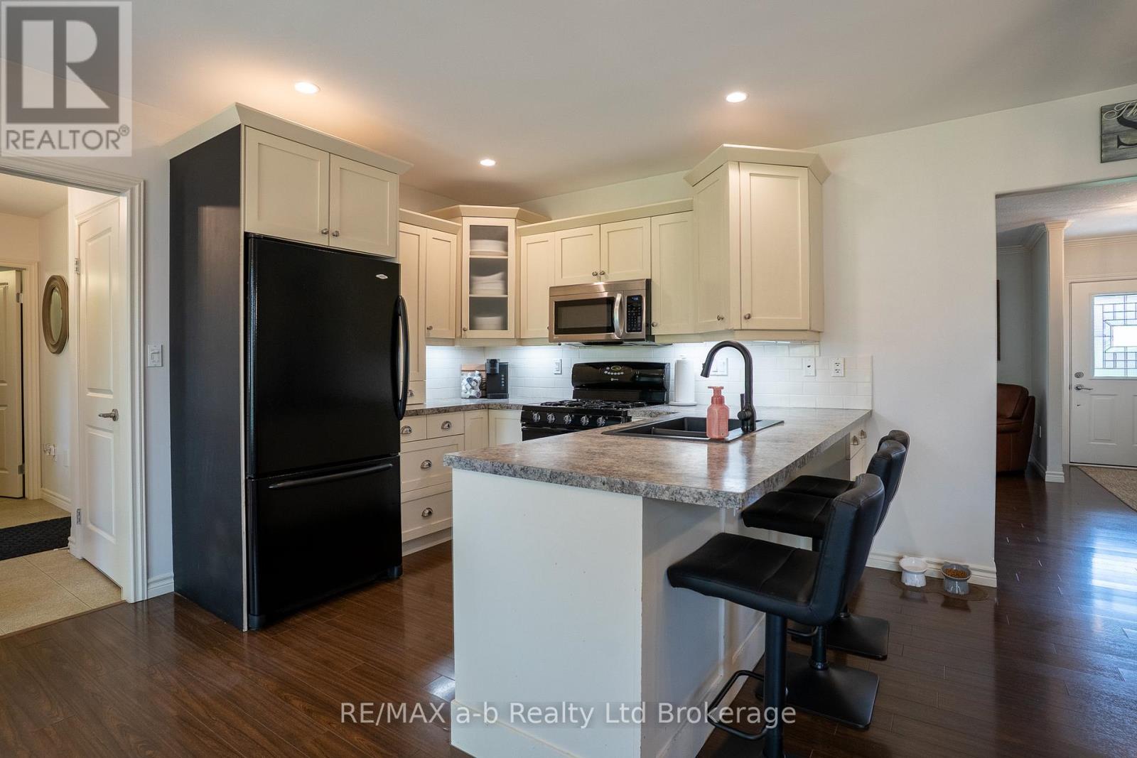 4 Otterview Drive, Norwich, Ontario  N0J 1R0 - Photo 15 - X13112344