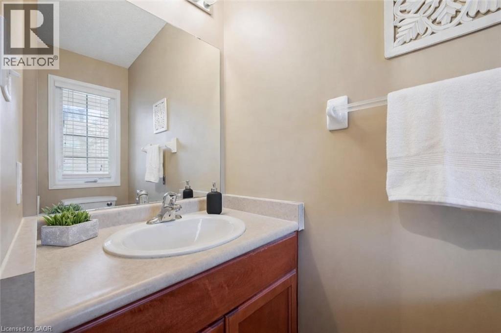 210 Dawn Avenue Unit# 38, Guelph, Ontario  N1G 5L5 - Photo 5 - 40828921