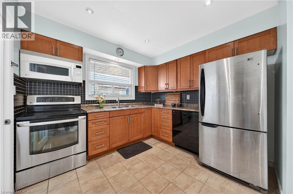 1177 Westerdam Road, Mississauga, Ontario  L4Y 2H3 - Photo 11 - 40827470