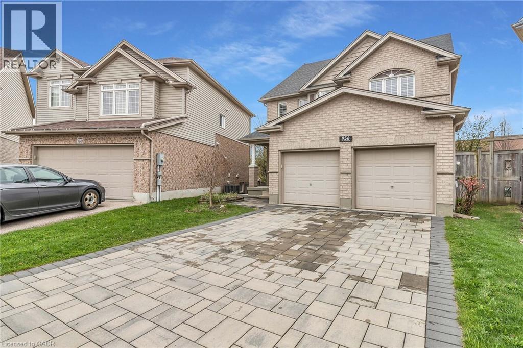 956 Banffshire Court, Kitchener, Ontario  N2R 1W8 - Photo 2 - 40829173
