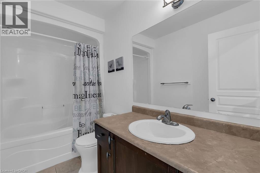 956 Banffshire Court, Kitchener, Ontario  N2R 1W8 - Photo 32 - 40829173