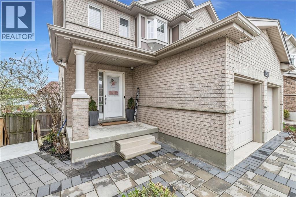 956 Banffshire Court, Kitchener, Ontario  N2R 1W8 - Photo 4 - 40829173