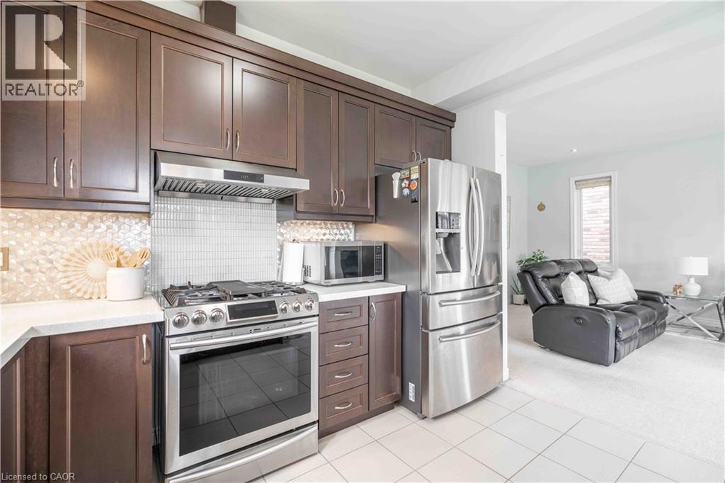 3 Narbonne Crescent, Stoney Creek, Ontario  L8J 1P0 - Photo 24 - 40829183