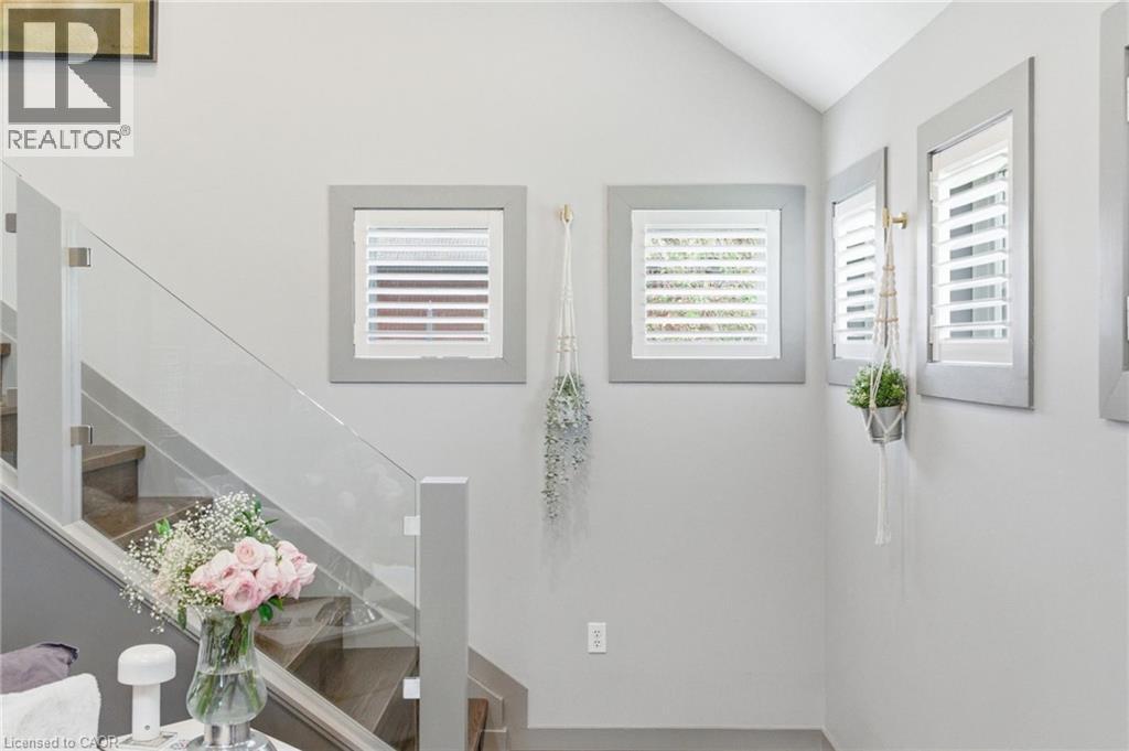 10 Rockhaven Lane, Waterdown, Ontario  L8B 0H7 - Photo 20 - 40829235