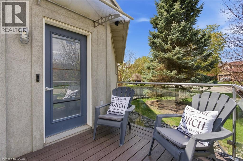 10 Rockhaven Lane, Waterdown, Ontario  L8B 0H7 - Photo 3 - 40829235