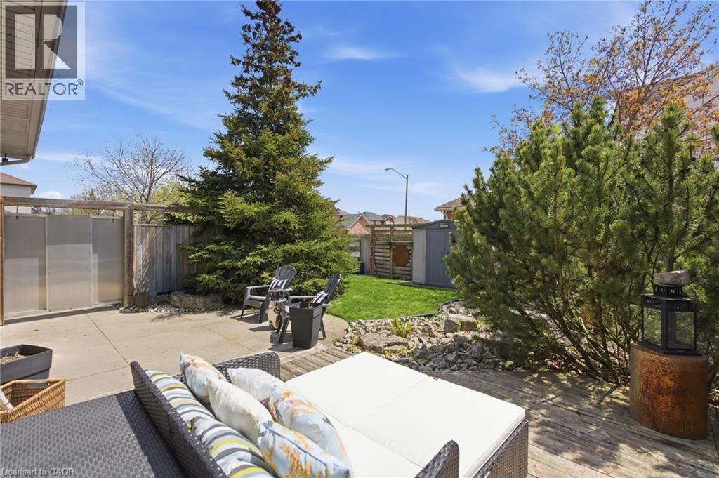 10 Rockhaven Lane, Waterdown, Ontario  L8B 0H7 - Photo 38 - 40829235