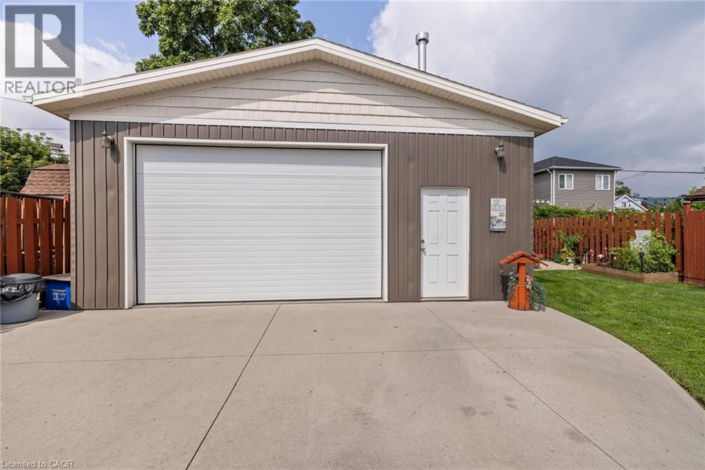 625 Tate Avenue, Hamilton, Ontario  L8H 6L4 - Photo 3 - 40829050