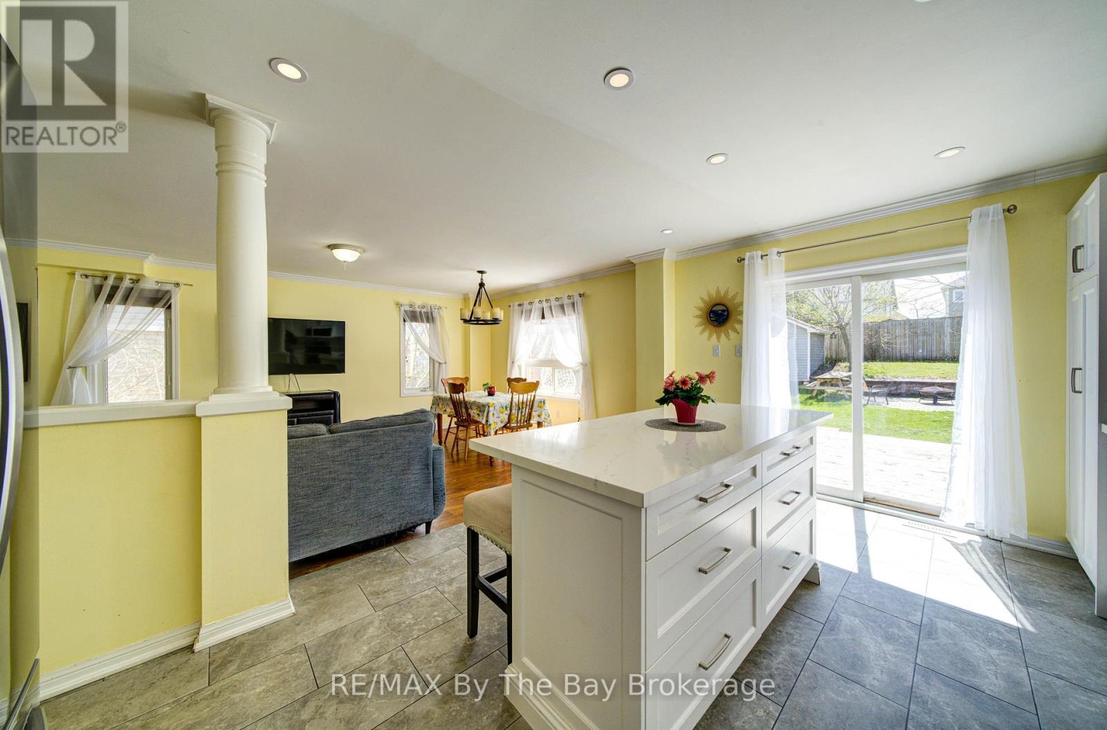 88 Wesley Avenue, Wasaga Beach, Ontario  L9Z 0B9 - Photo 13 - S13113882