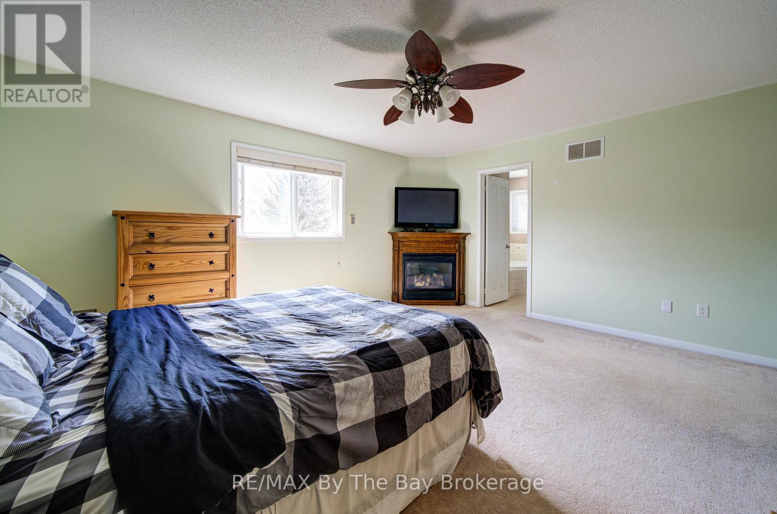 88 Wesley Avenue, Wasaga Beach, Ontario  L9Z 0B9 - Photo 21 - S13113882