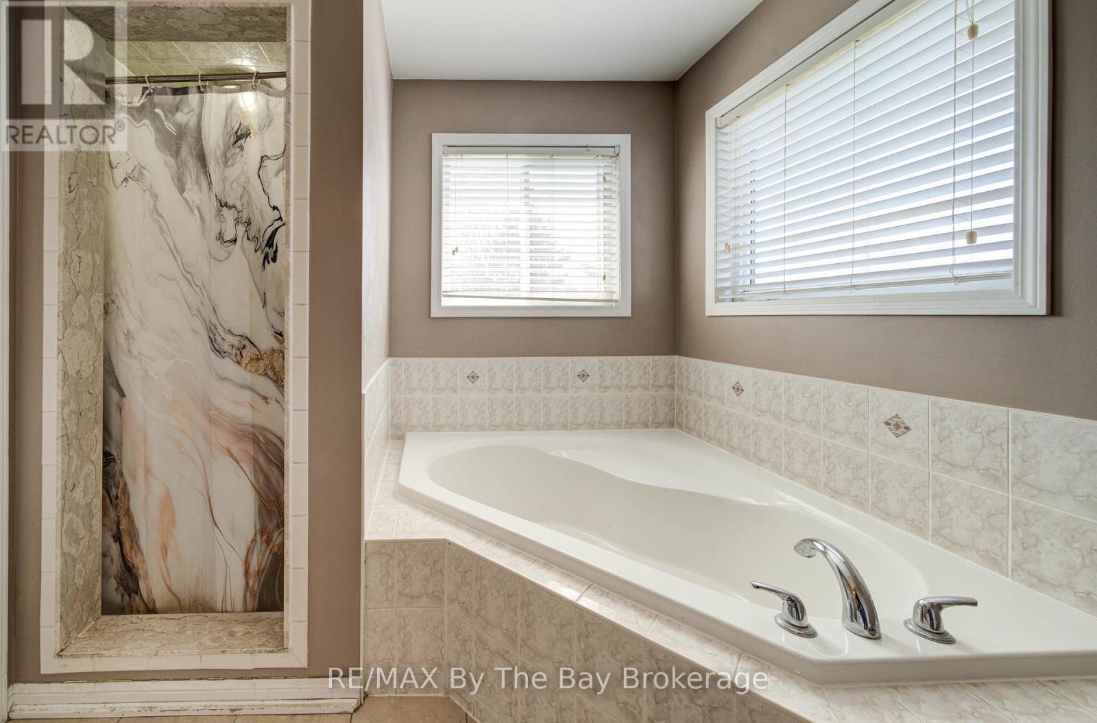 88 Wesley Avenue, Wasaga Beach, Ontario  L9Z 0B9 - Photo 24 - S13113882