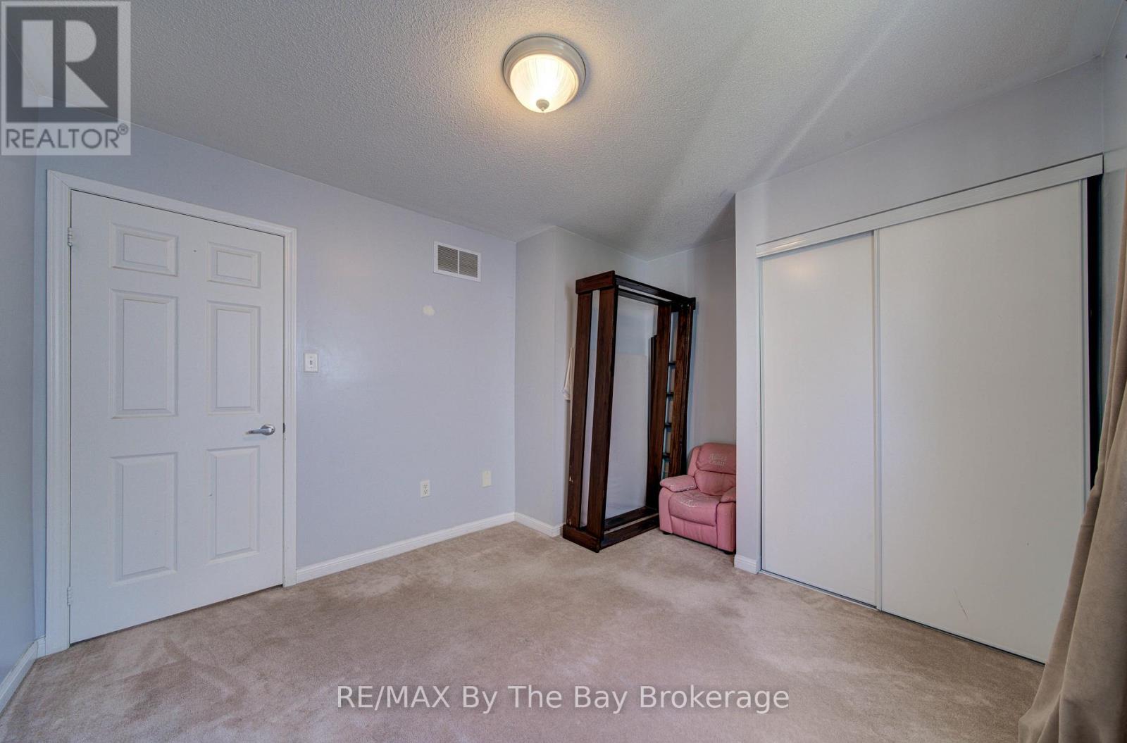 88 Wesley Avenue, Wasaga Beach, Ontario  L9Z 0B9 - Photo 25 - S13113882