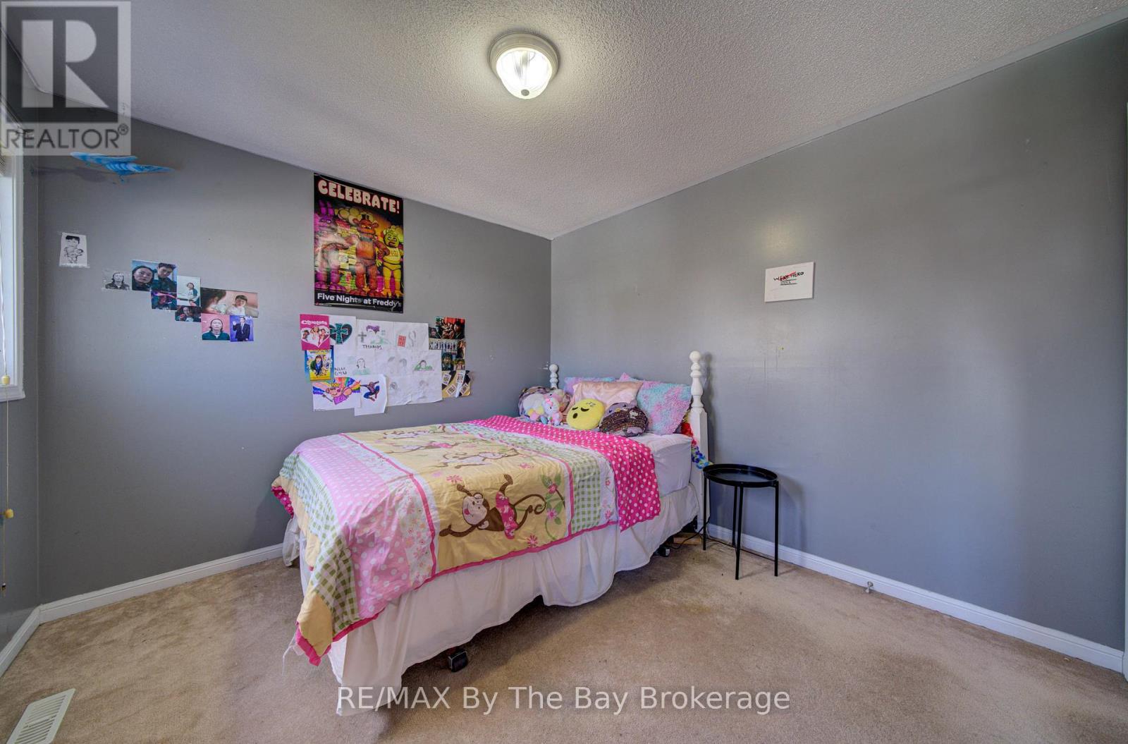 88 Wesley Avenue, Wasaga Beach, Ontario  L9Z 0B9 - Photo 27 - S13113882