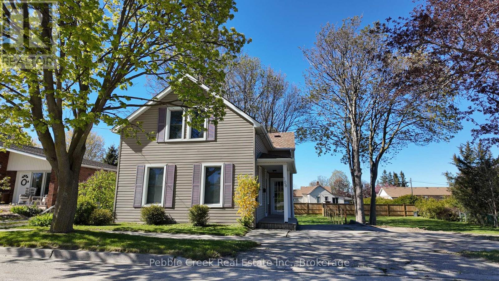 109 Napier Street, Goderich, Ontario  N7A 1W4 - Photo 2 - X13114012